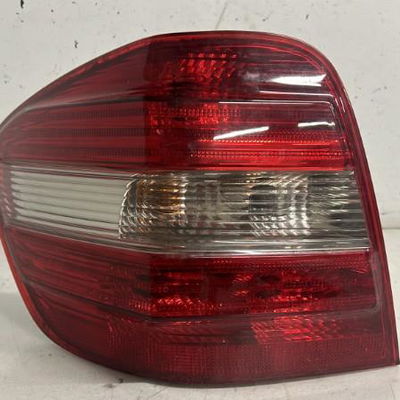 Feu arrière gauche Mercedes-benz CLASSE M (W164) Ml 350 cdi 4-matic (164.125, 164.124) (2009-2011)