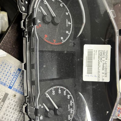 Compteur Toyota YARIS (_P13_) 1.0 (ksp130) (2018)