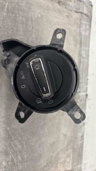 Interrupteur commande de phares Skoda SUPERB III (3V3) 1.4 tsi (2015)