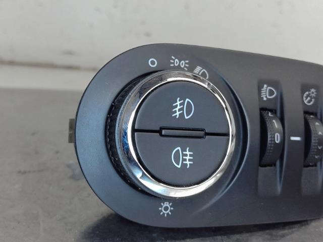 Interrupteur commande de phares Opel MERIVA B Monospace (S10) 1.7 cdti (75) (2010-2017)