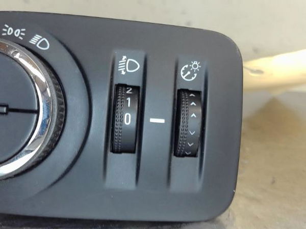 Interrupteur commande de phares Opel MERIVA B Monospace (S10) 1.7 cdti (75) (2010-2017)