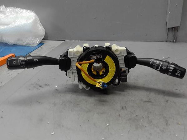 Interrupteur commande de frein a main Hyundai TUCSON (JM) 2.0 crdi traction intégrale (2004-2010)