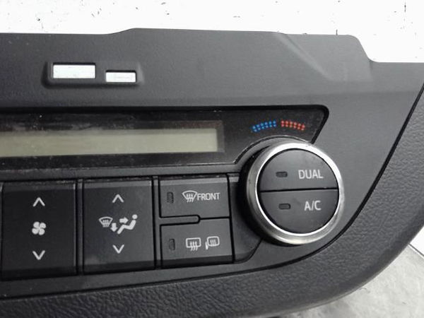 Commande de chauffage Toyota AURIS (_E18_) 1.8 hybrid (zwe186_) (2012-2018)