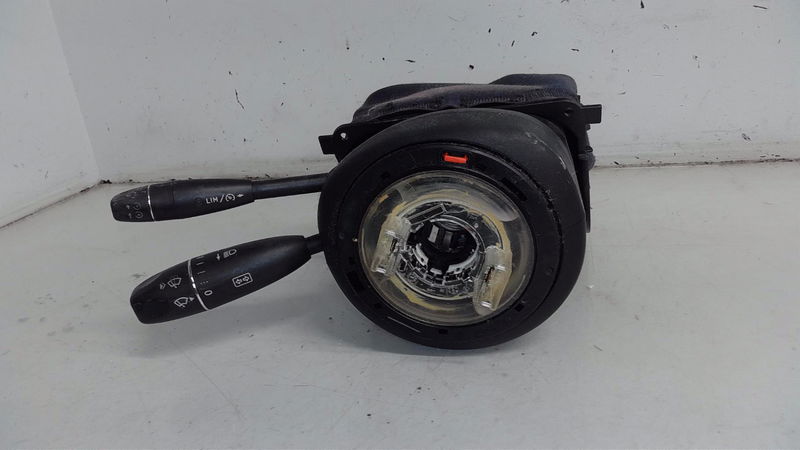 Interrupteur commande de frein a main Mercedes-benz CLASSE C (W204) C 220 cdi (204.008) (2007-2008) 4 portes