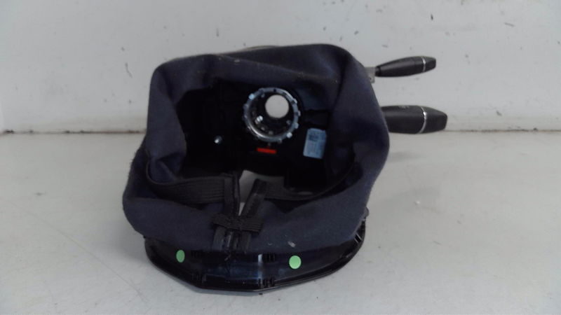 Interrupteur commande de frein a main Mercedes-benz CLASSE C (W204) C 220 cdi (204.008) (2007-2008) 4 portes
