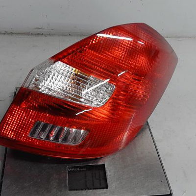 Feu arrière droit Skoda FABIA II (542) 1.6 tdi (2010-2014)