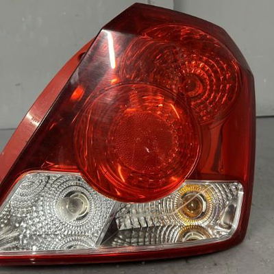 Feu arrière droit Chevrolet AVEO - KALOS 3-5 portes (T200) 1.4 16v (2003-2008)