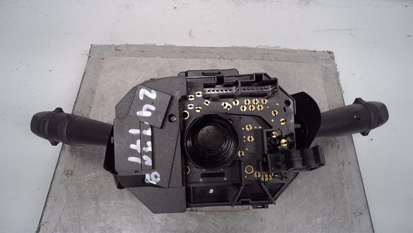 Interrupteur commande de frein a main Alfa romeo 147 (937_) 1.9 jtd (937.axf1a, 937.bxf1a) (2003-2010)