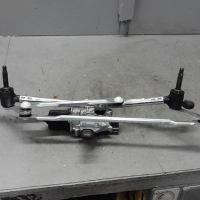Moteur essuie-glace avant Dacia SANDERO III Liberty 125 i.e. (m73) (2012)