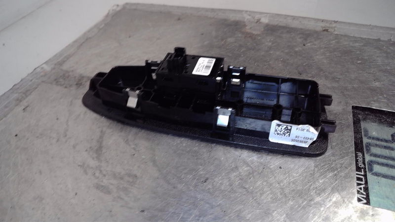 Commande lève-glace porte avant droite Bmw 1 (F20) 116 d (2012-2015)