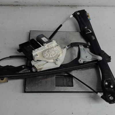 Moteur essuie-glace av droit Volkswagen PASSAT B6 (3C2) 2.0 tdi (2005-2009)