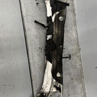 Traverse supérieure armature avant Mercedes-benz CLASSE C (W205) C 200 d (205.001) (2018)