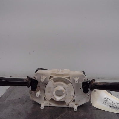 Interrupteur commande de frein a main Honda CR-V I (RD) 2.0 16v 4wd (rd1, rd3) (1995-2001)