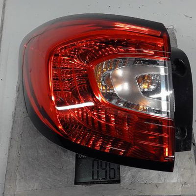 Feu arrière gauche Renault CAPTUR I (J5_, H5_) 1.5 dci 90 (2013) 5 portes