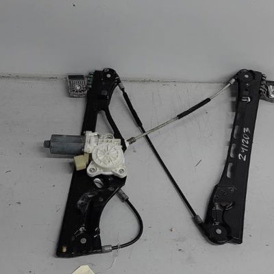 Moteur essuie-glace av droit Mercedes-benz CLASSE E (W211) E 270 cdi (211.016) (2002-2008)