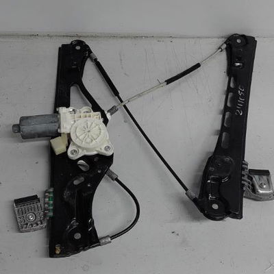 Moteur essuie-glace av droit Mercedes-benz CLASSE E T-Model (S211) E 220 cdi (211.206) (2003-2009)