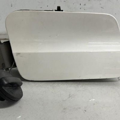 Volet de trappe carburant Peugeot 5008 II (MC_, MJ_, MR_, M4_) 2.0 bluehdi 136 (2016)