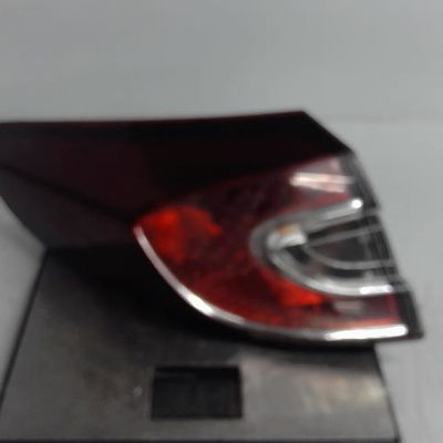 Feu arrière gauche Renault MEGANE III Grandtour (KZ0-1) 1.6 bifuel (kz03) (2008)