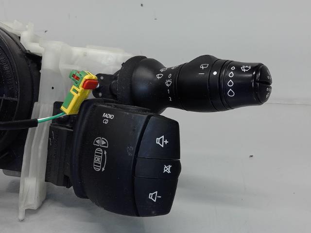 Interrupteur commande de frein a main Renault MEGANE III Grandtour (KZ0-1) 1.6 bifuel (kz03) (2008)