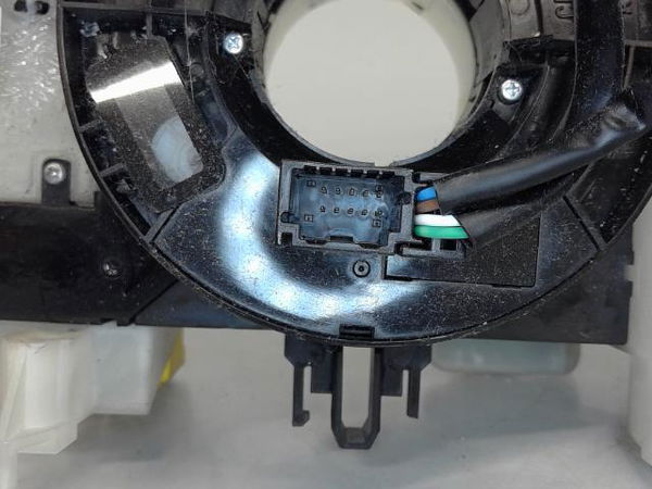 Interrupteur commande de frein a main Renault MEGANE III Grandtour (KZ0-1) 1.6 bifuel (kz03) (2008)