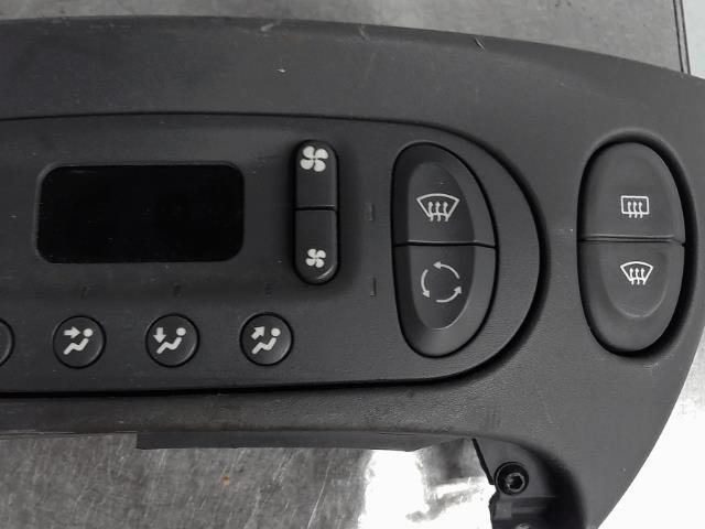 Commande de chauffage Renault SCÉNIC I Monospace (JA0-1_, FA0_) 1.6 (ja00, ja16, ja15, ja19, ja1v, ja2b, ja2c, ja0b,... (1999-2003) 5 portes