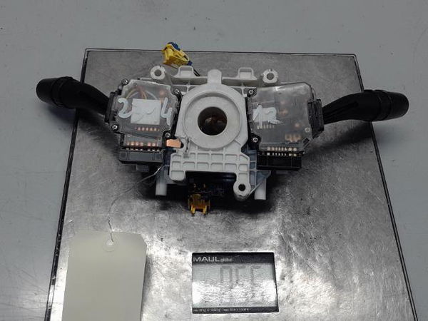 Interrupteur commande de frein a main Hyundai TUCSON (JM) 2.0 crdi (2006-2010)