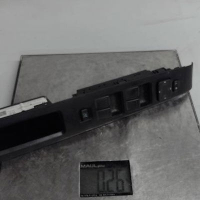 Commande lève-glace porte avant gauche Mazda 5 (CR19) 2.0 cd (cr19) (2005-2010)