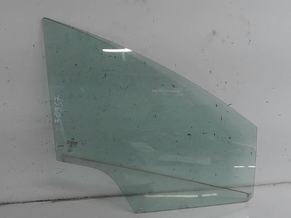 Glace porte av d Peugeot 3008 Monospace (0U_) 1.6 hdi 115 - bluehdi 115 (2013-2016)