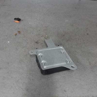Boitier pyrotechnique Renault CLIO IV (BH_) 1.5 dci 75 (2012) 5 portes