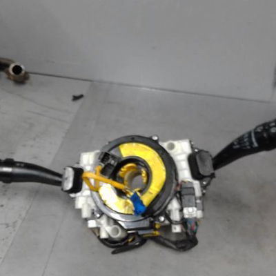 Interrupteur commande de frein a main Hyundai TUCSON (JM) 2.0 crdi traction intégrale (2004-2010)