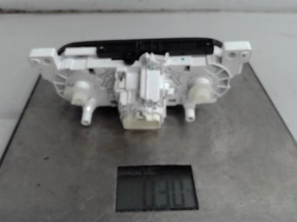 Commande de chauffage Dacia SANDERO II 1.0 sce 75 (b8jc, b8jd) (2016)