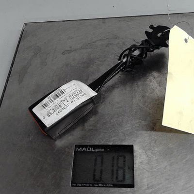 Ancrage ceinture avant droit Dacia SANDERO III Liberty 125 i.e. (m73) (2012)