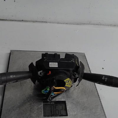 Interrupteur commande de frein a main Fiat PUNTO (188_) 1.2 60 (188.030, .050, .130, .150, .230, .250) (1999-2010)