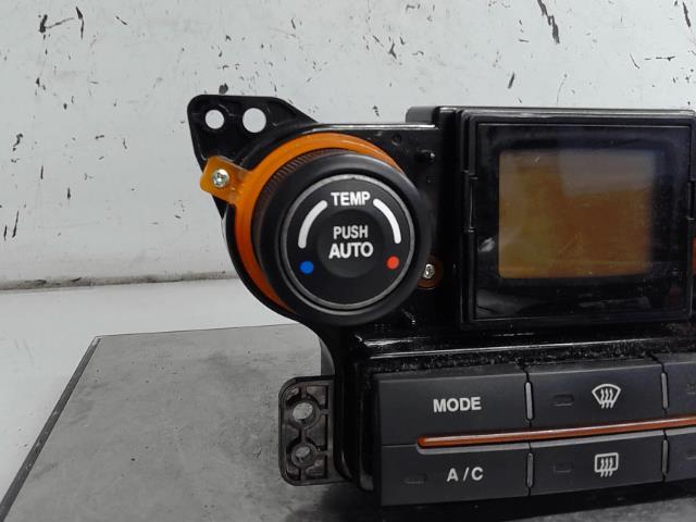 Commande de chauffage Kia CARENS III Monospace (UN) 2.0 crdi 115 (2007)