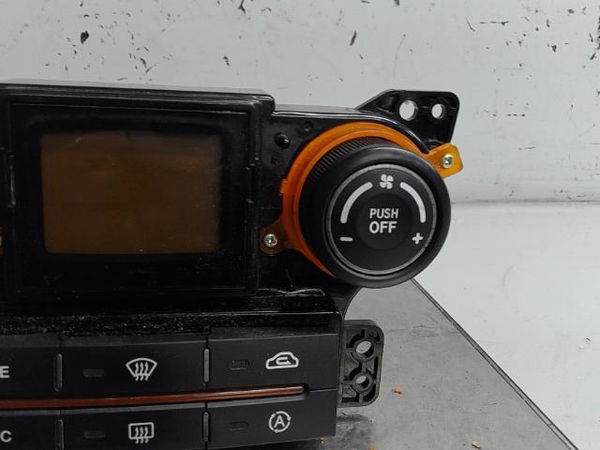 Commande de chauffage Kia CARENS III Monospace (UN) 2.0 crdi 115 (2007)