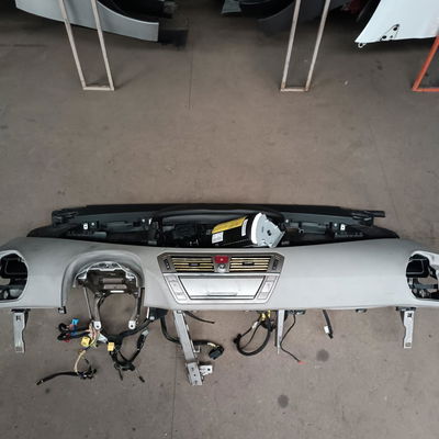 Planche de bord Citroën C4 GRAND PICASSO I (UA_) 2.0 hdi 150 (2009-2013)