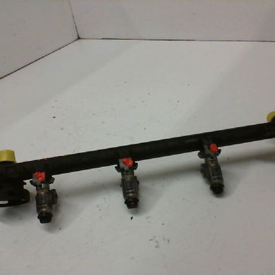 Rampe injection Renault MEGANE I (BA0-1_) 1.4 16v (ba0d, ba1h, ba0w, ba10) (1999-2003)