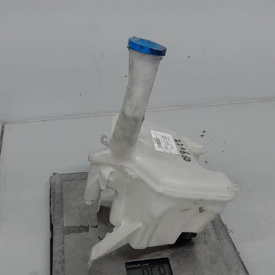 Reservoir lave-glace avant Toyota YARIS (_P9_) 1.3 vvt-i (scp90_) (2005-2010)