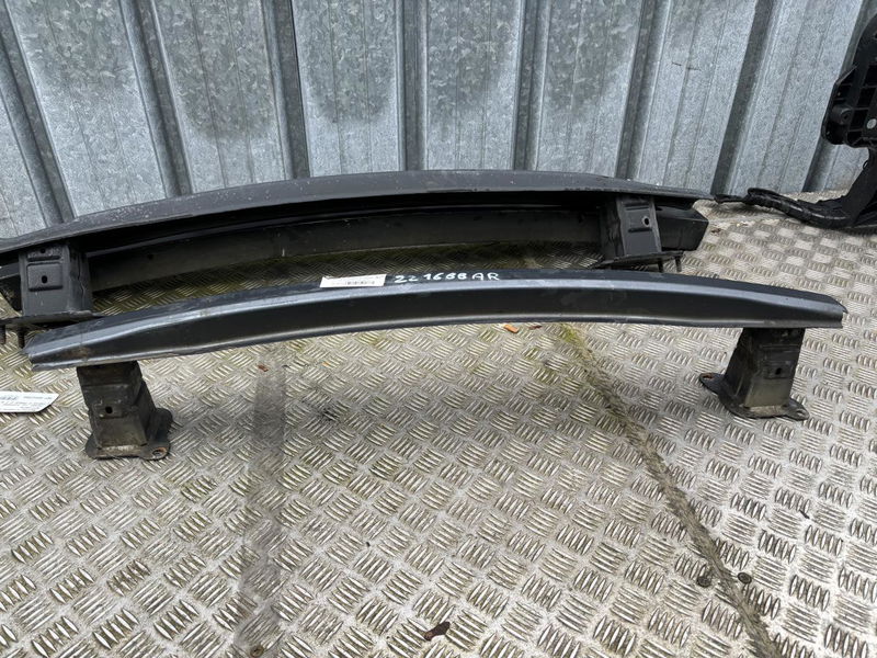 Renfort pare-choc arrière Skoda FABIA II (542) 1.6 tdi (2010-2014)