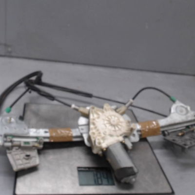 Moteur essuie-glace av droit Peugeot 206 CC (2D) 1.6 16v (2dnfuf, 2dnfur) (2000-2007) 2 portes