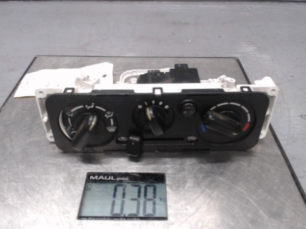 Commande de chauffage Suzuki JIMNY Véhicule tout terrain fermé (SN) 1.3 16v 4x4 (sn413) (2005)