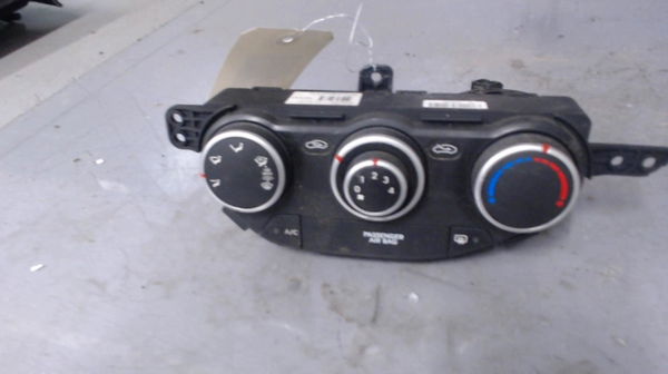 Commande de chauffage Kia PICANTO II (TA) 1.0 (2011-2017)