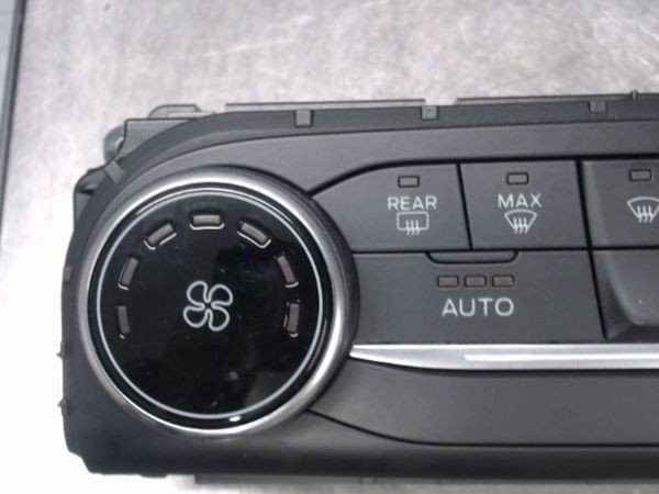 Commande de chauffage Ford FIESTA VII (HJ, HF) 1.1 ti-vct (2017)