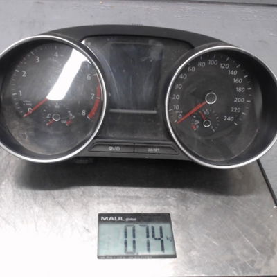Compteur Volkswagen POLO V (6R1, 6C1) 1.2 tsi 16v (2014-2017) 5 portes