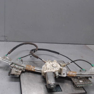 Moteur essuie-glace av droit Peugeot 206 CC (2D) 2.0 s16 (2000-2007)