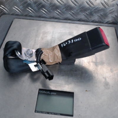 Ancrage ceinture arrière droit Toyota YARIS (_P13_) 1.4 d (nlp130_) (2011)