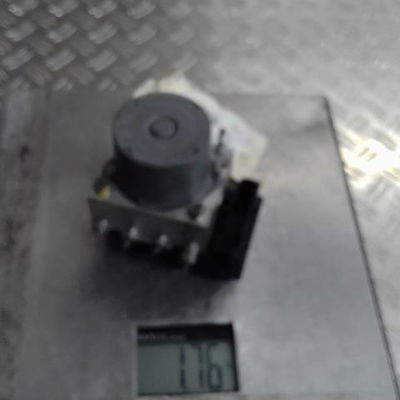 Unité hydraulique abs Toyota AURIS (_E15_) 1.4 d-4d (nde150_) (2007-2012) 3 portes