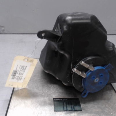 Reservoir lave-glace avant Mercedes-benz CLASSE S (W221) S 350 bluetec (221.026, 221.126) (2011-2013)