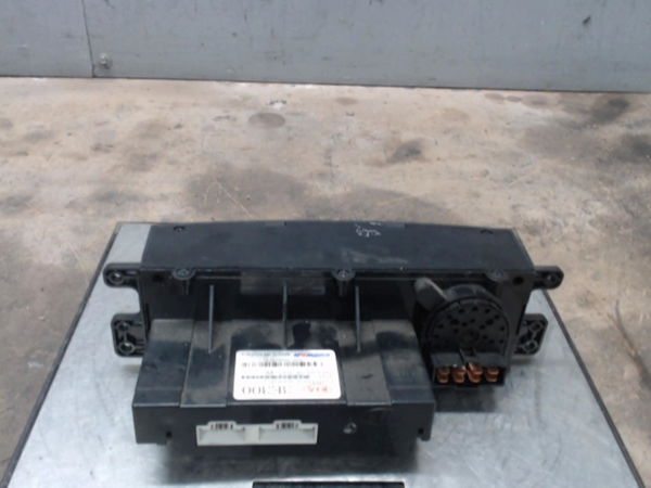 Commande de chauffage Kia SORENTO I (JC) 2.5 crdi (2006-2011) 5 portes