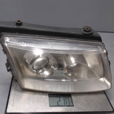 Phare antibrouillard avant gauche Volkswagen PASSAT B5 Variant (3B5) 1.8 t (1997-2000)